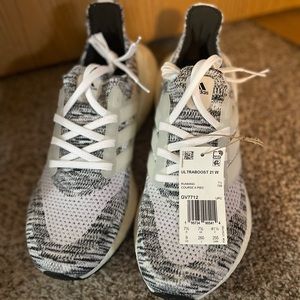 Adidas Women’s Ultraboost 21